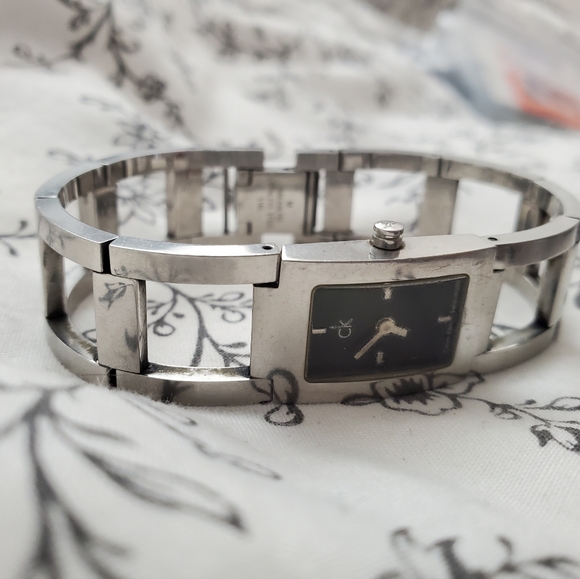 Watch - Picture 4 of 6